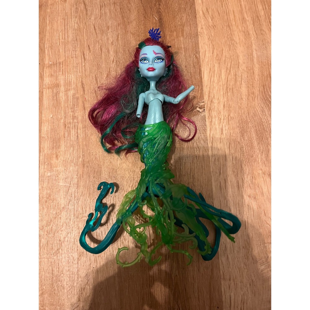 Monster High Great Scarrier Reef Peri and Pearl‎ Serpentine Doll Parts Repair